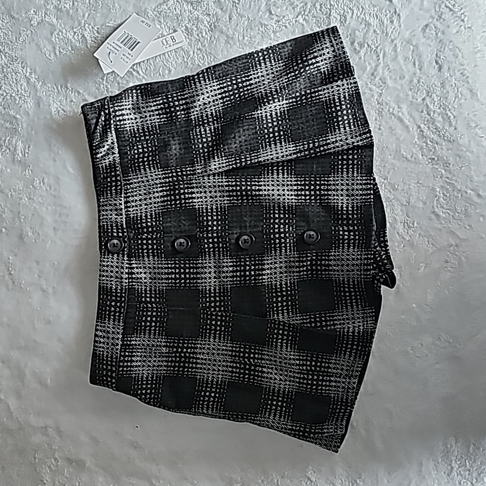 Joe B Plaid Skort Grey